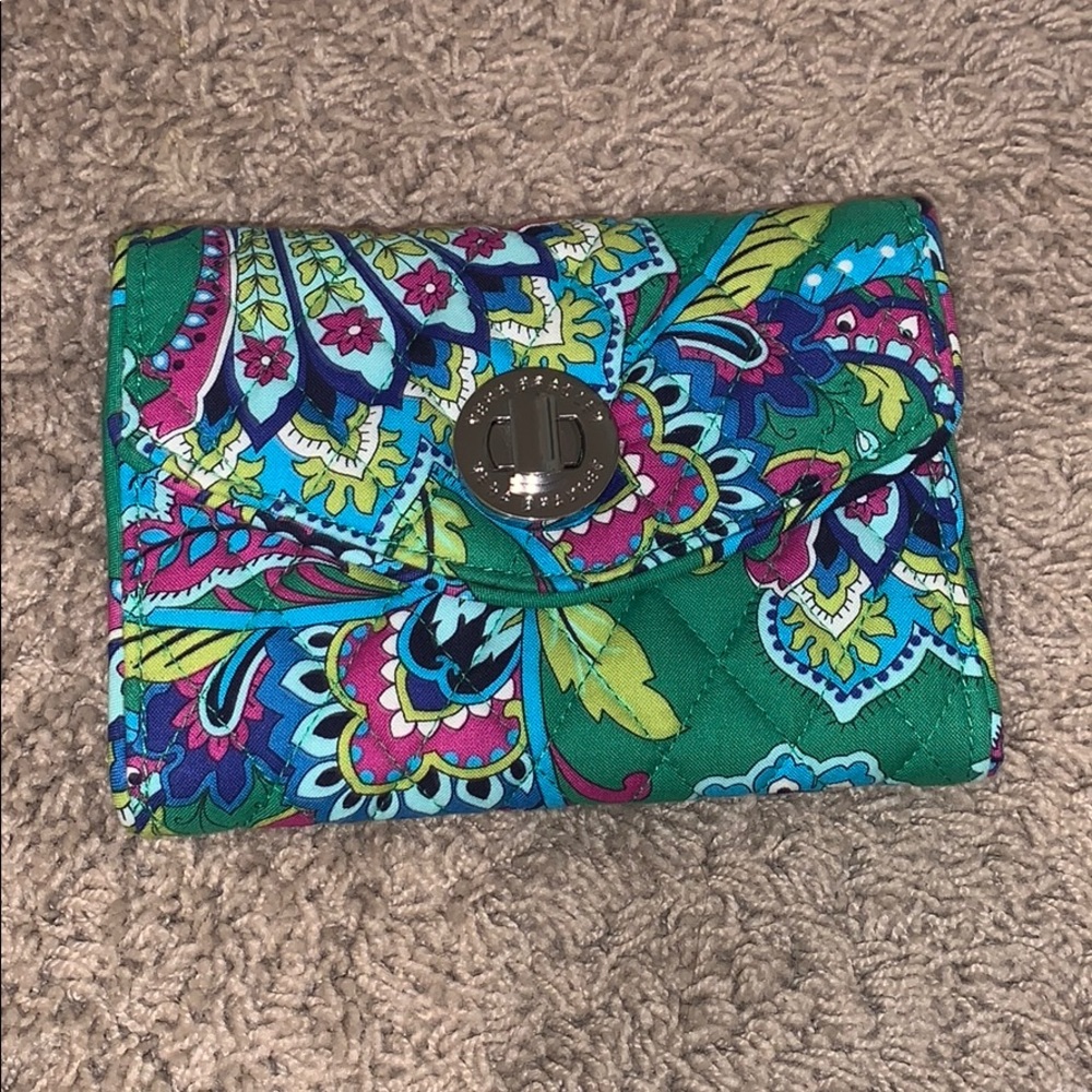 VERA BRADLEY WALLET